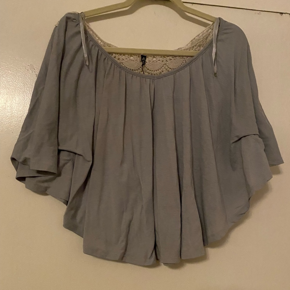 Aviva Dolman Cape Cut Top Crochet Lace Back - Picture 6 of 7